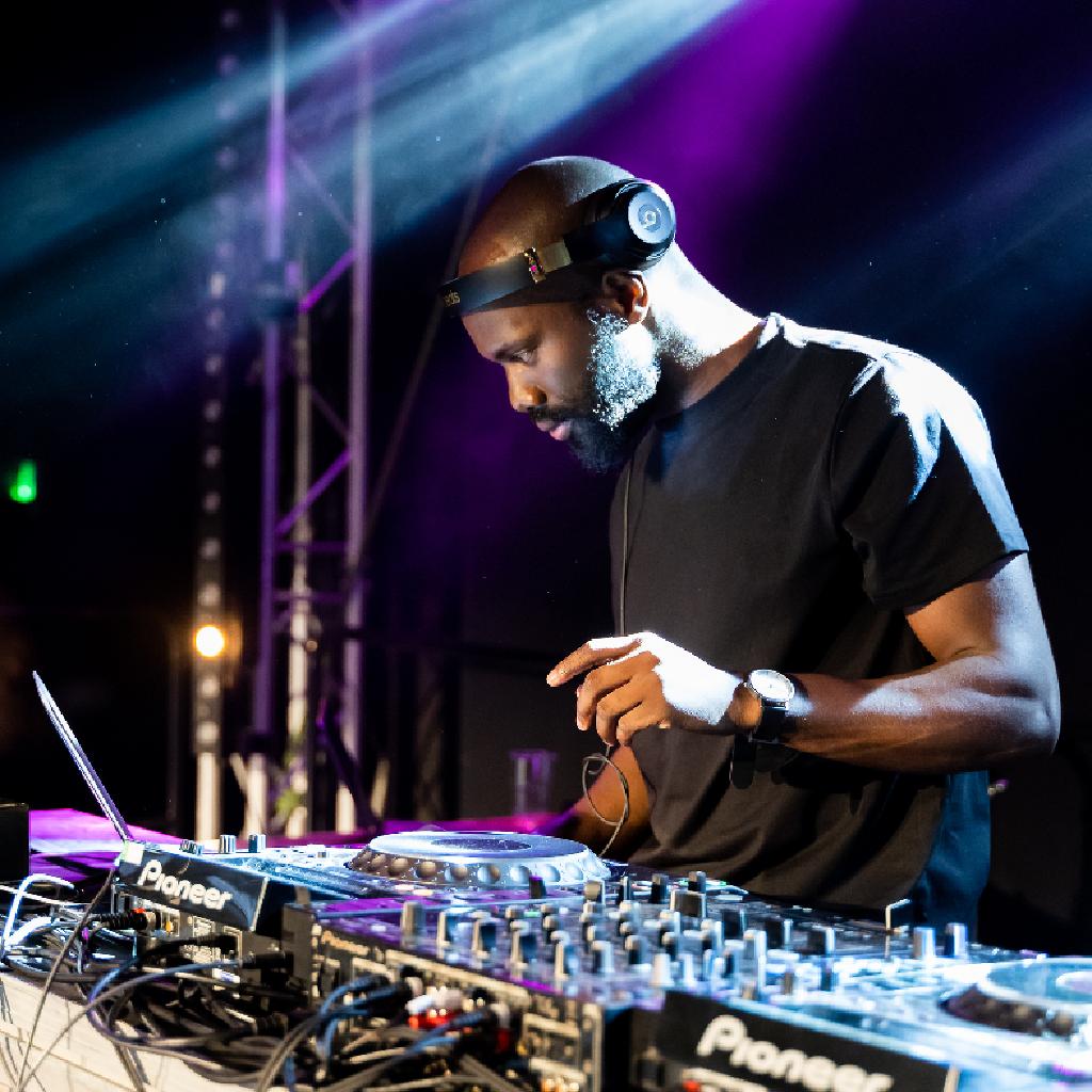 DJ Buxley