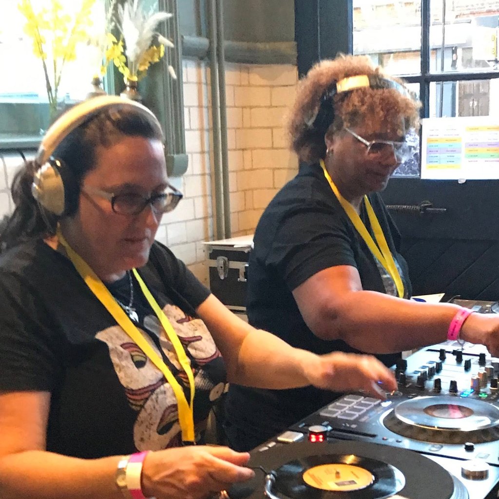 Girls Record Lounge