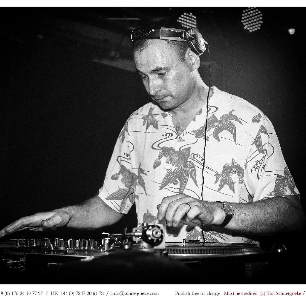 DJ Andy Smith