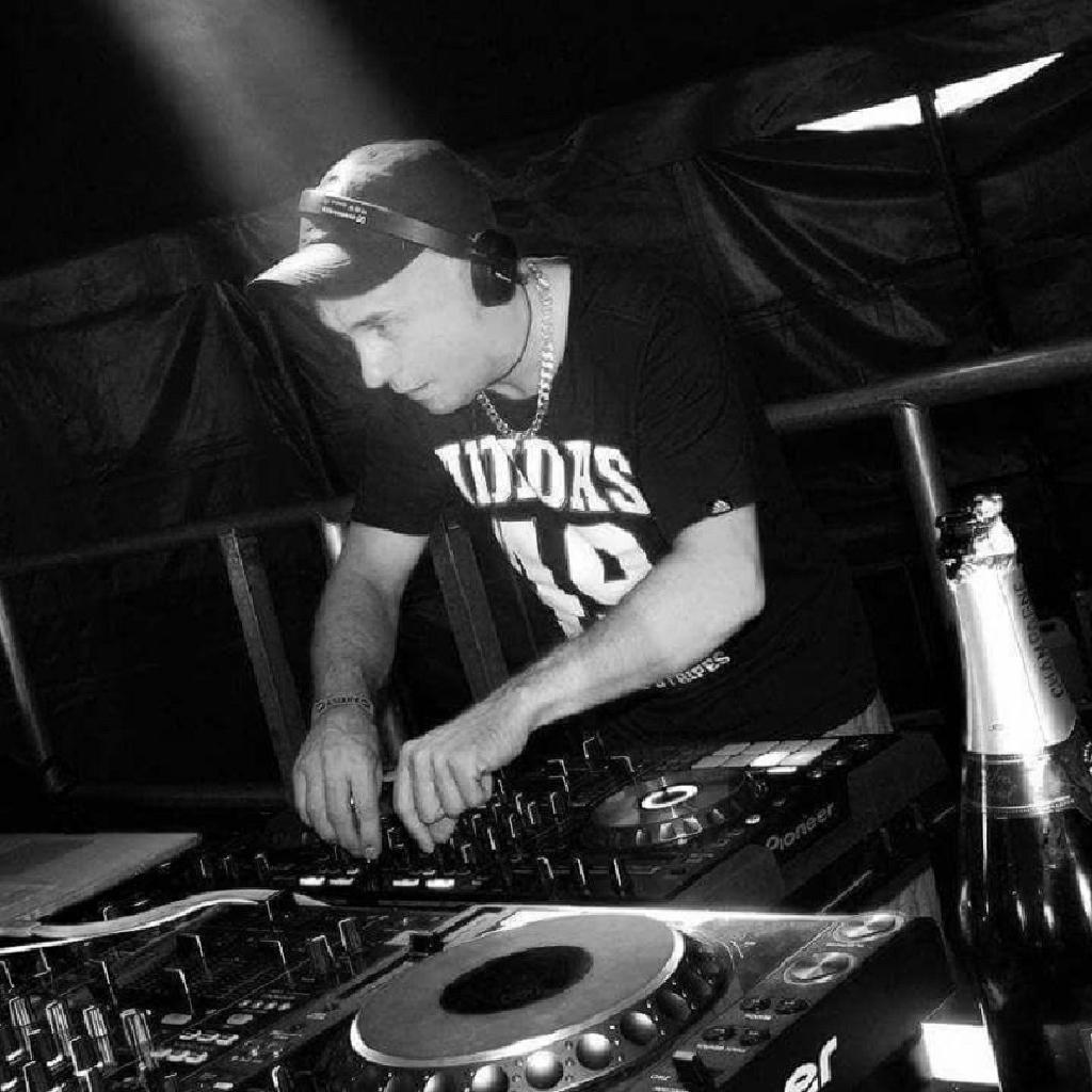 Daz Willott