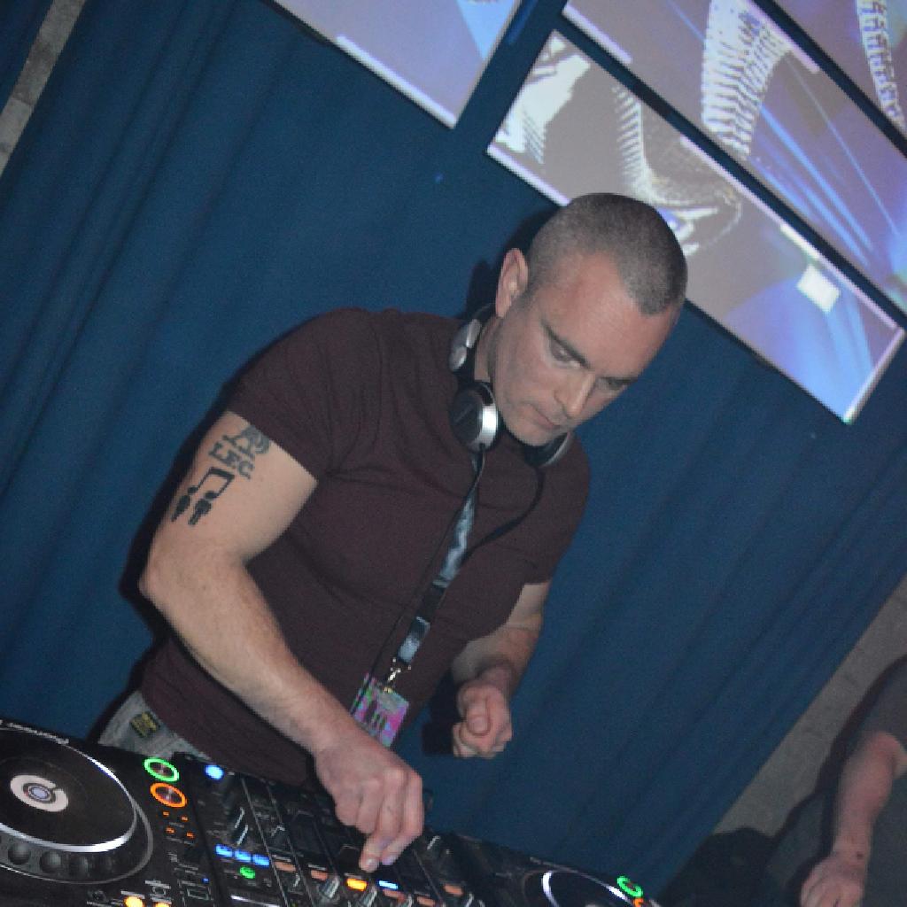 DJ PAUL RIMMER